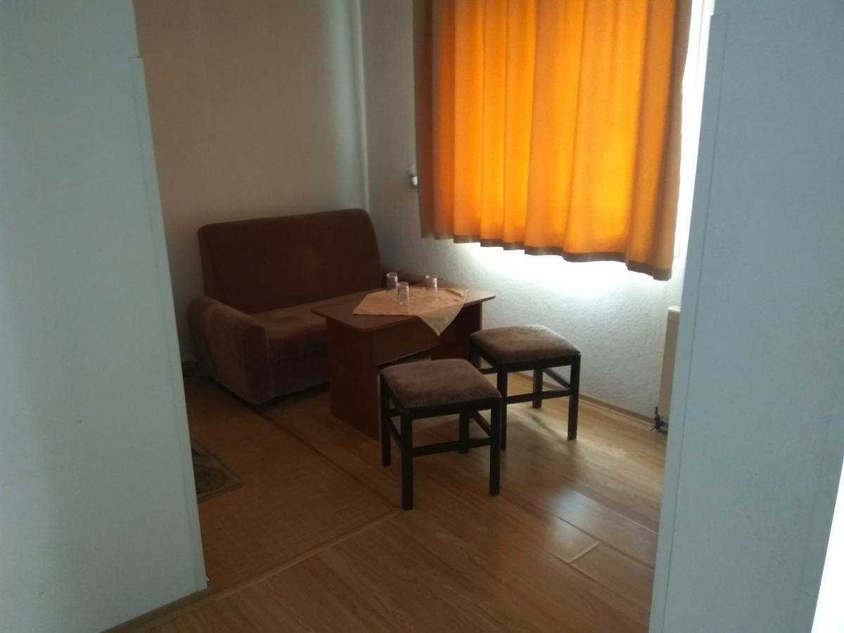 Family Hotel Blazhi Sandanski Bagian luar foto