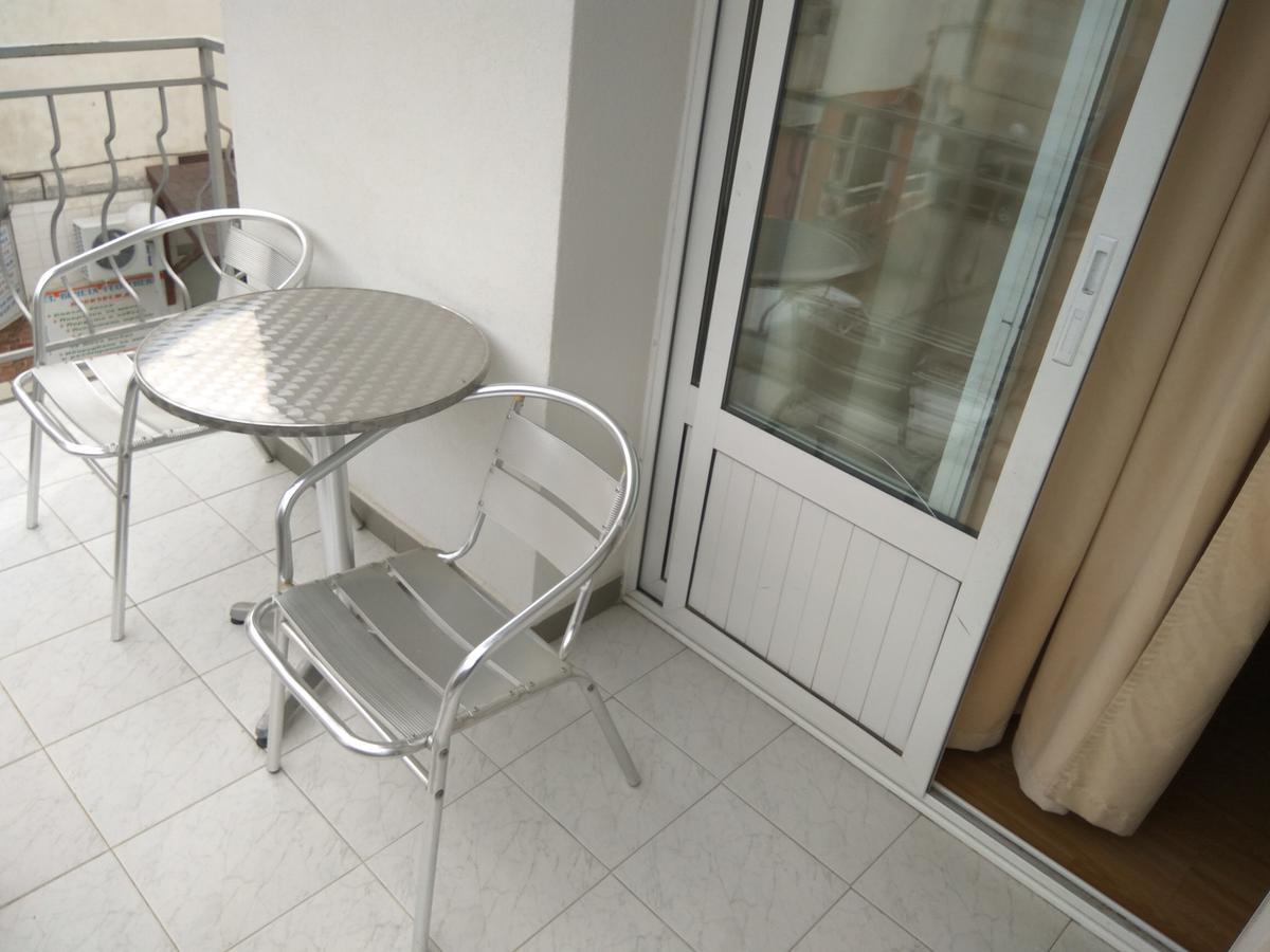 Family Hotel Blazhi Sandanski Bagian luar foto