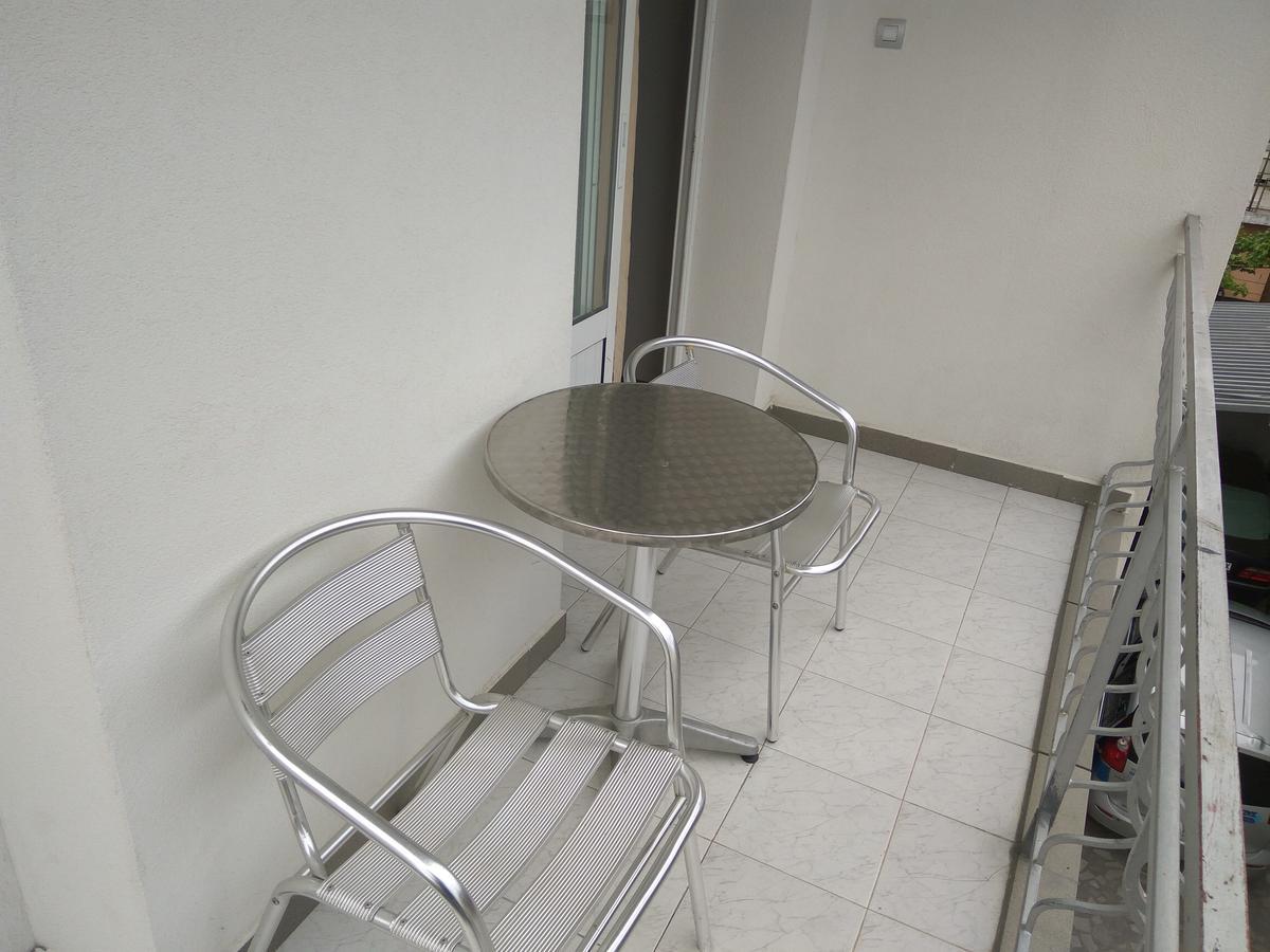 Family Hotel Blazhi Sandanski Bagian luar foto